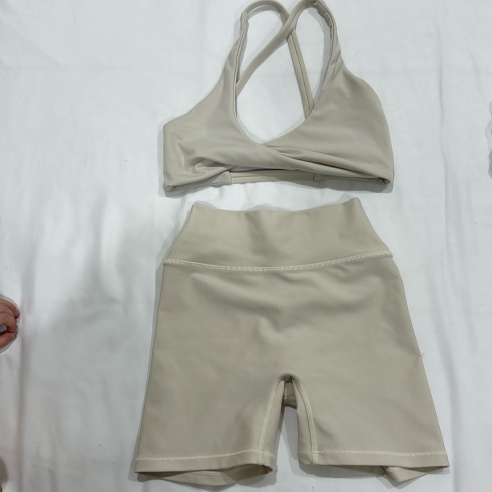 White workout set
